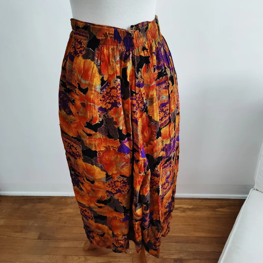 70s Vintage Goucho Wide Leg Pants • Colorful • Size Medium
